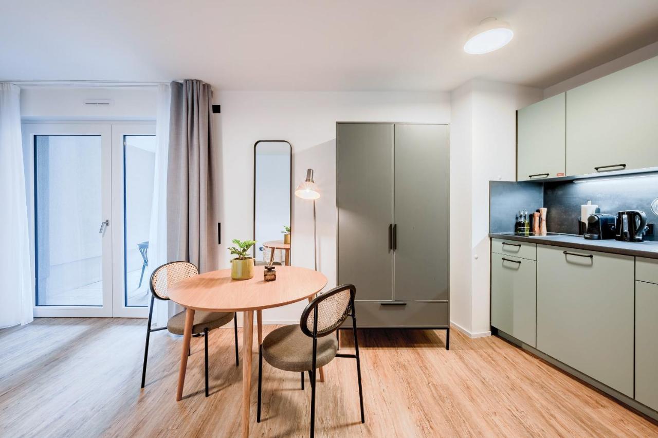 Limehome Metzingen Wilhelmstr Exterior photo